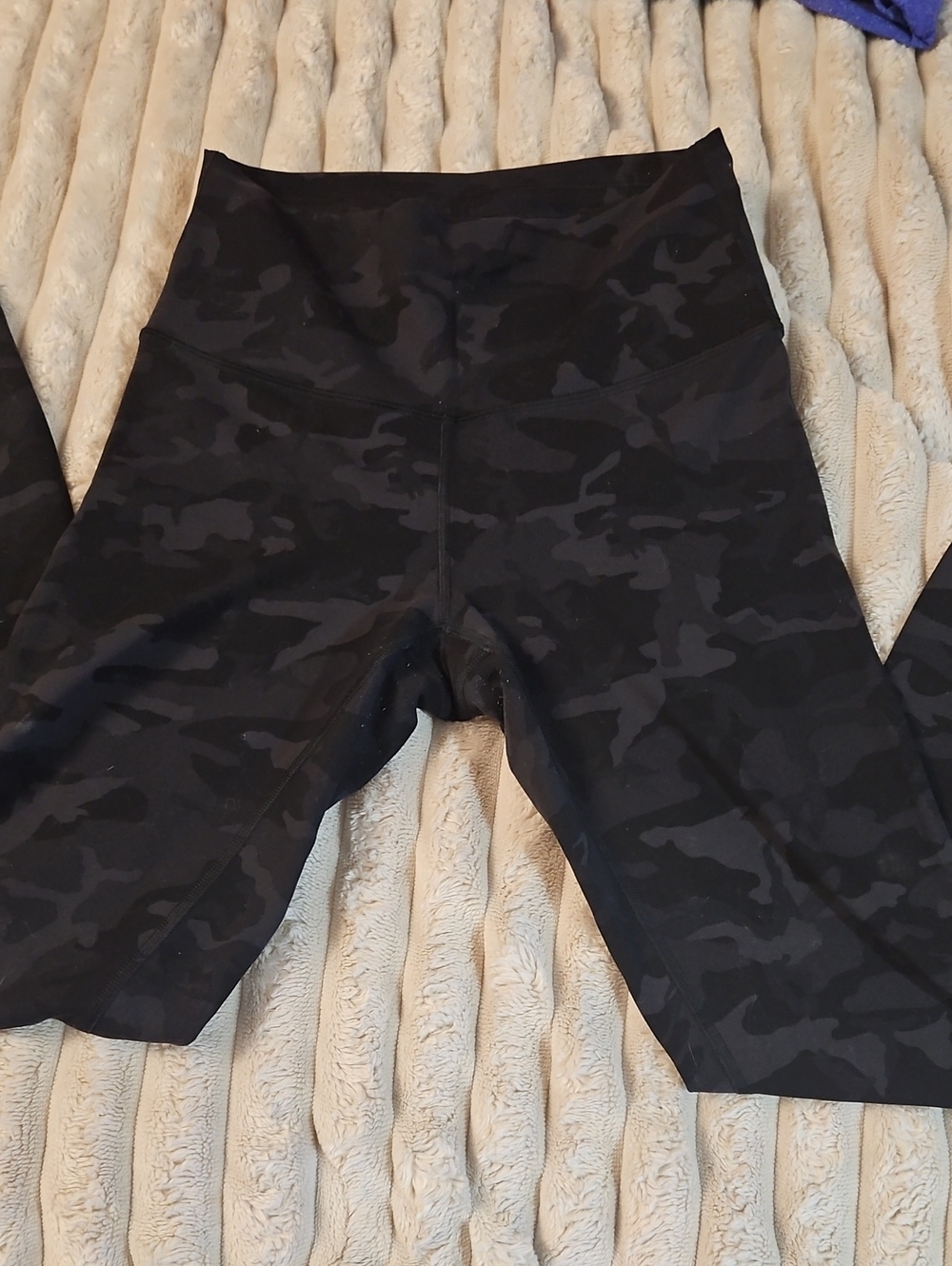 Lulu Lemon Black Camo Active Leggings